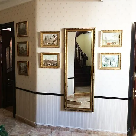 Saban Deluxe Pensjonat Lwów